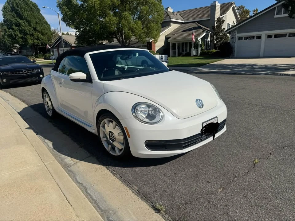 2013 Volkswagen A5 Beetle - Image 11 of 12