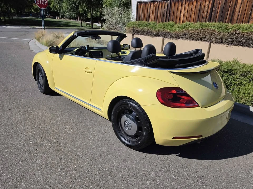 2013 Volkswagen A5 Beetle - Image 3 of 12