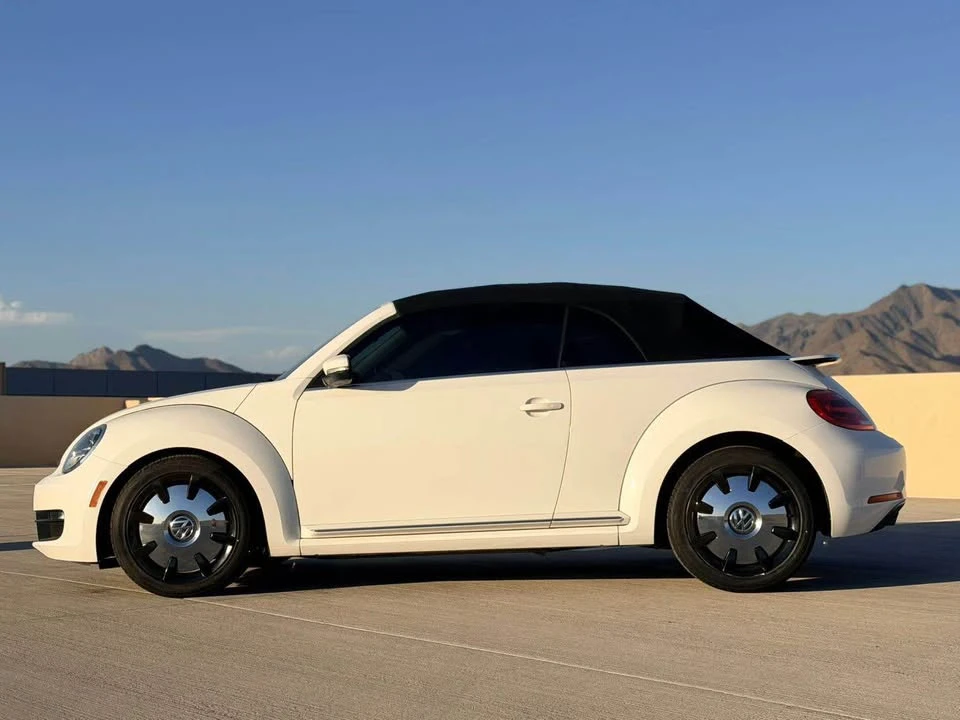 2013 Volkswagen A5 Beetle - Image 3 of 19