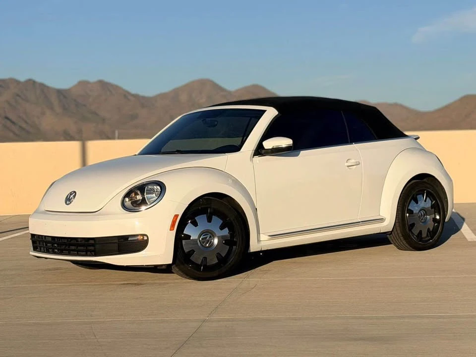 2013 Volkswagen A5 Beetle - Image 2 of 19