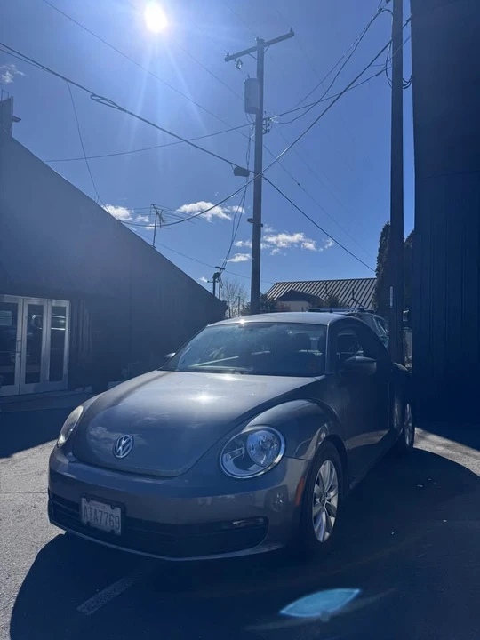 2013 Volkswagen A5 Beetle - Image 2 of 5