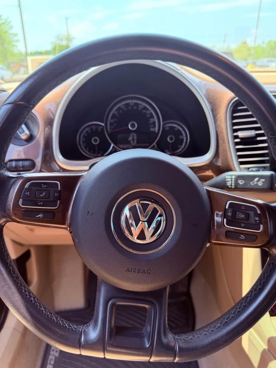 2013 Volkswagen A5 Beetle - Image 8 of 9
