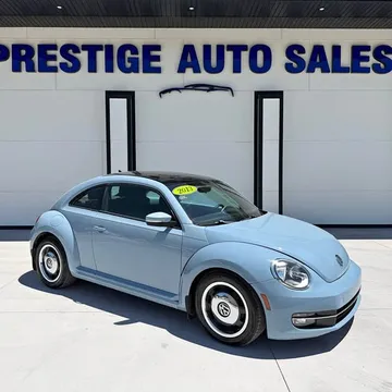 2013 Volkswagen Beetle 2.5L Entry Hatchback 2D