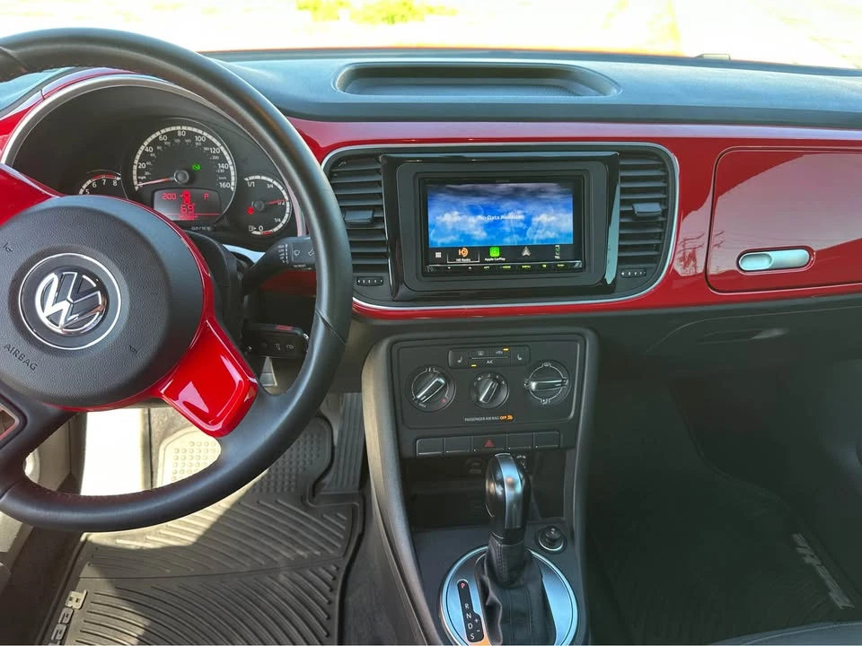 2013 Volkswagen A5 Beetle - Image 11 of 16