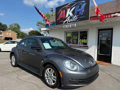2013 Volkswagen Beetle 2.5L Entry Hatchback 2D