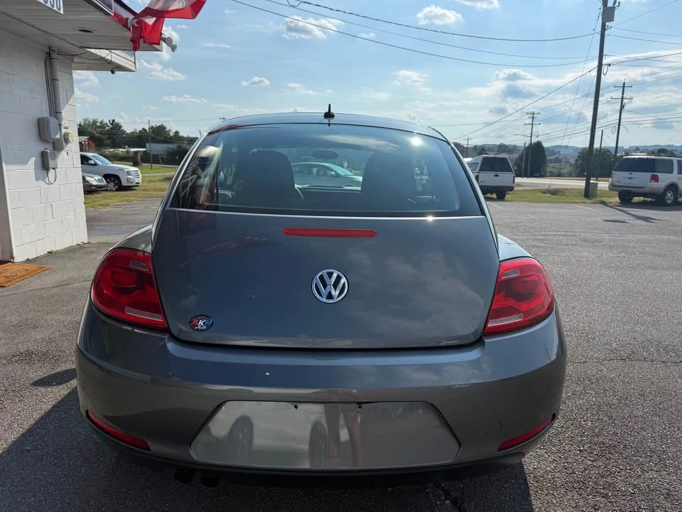 2013 Volkswagen A5 Beetle - Image 4 of 16