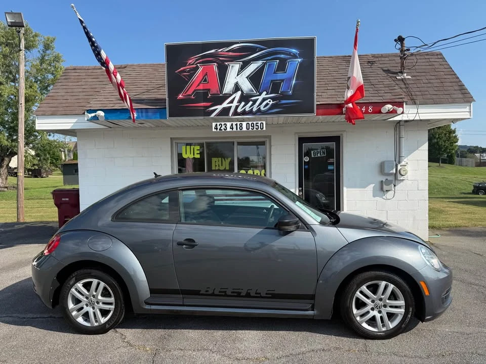 2013 Volkswagen A5 Beetle - Image 2 of 16