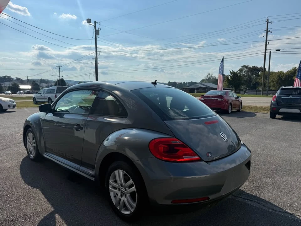 2013 Volkswagen A5 Beetle - Image 5 of 16