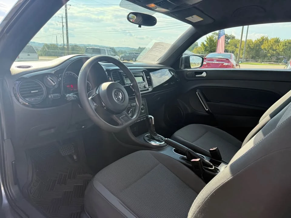 2013 Volkswagen A5 Beetle - Image 10 of 16