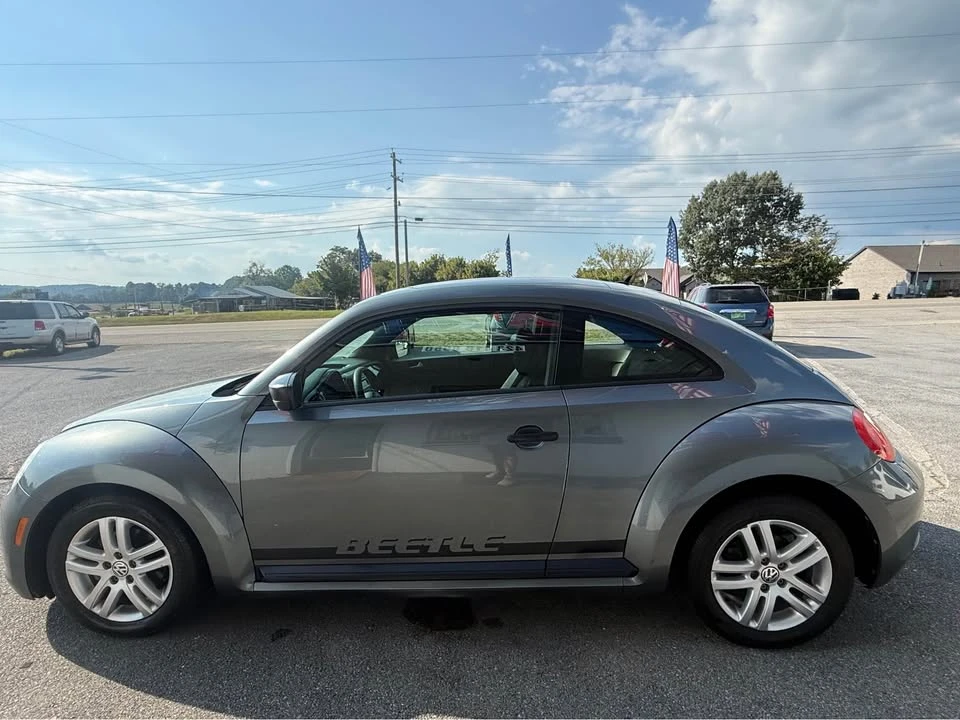 2013 Volkswagen A5 Beetle - Image 6 of 16