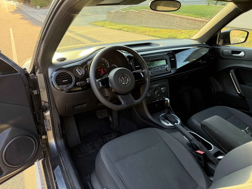2013 Volkswagen A5 Beetle - Image 3 of 11