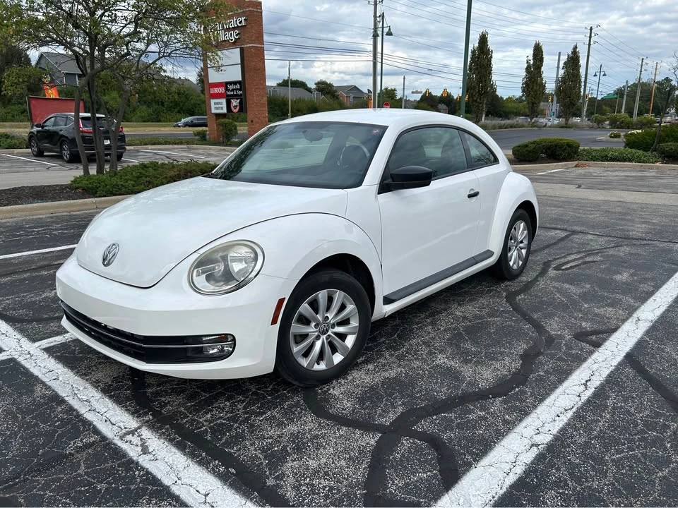 2013 Volkswagen A5 Beetle - Image 2 of 14