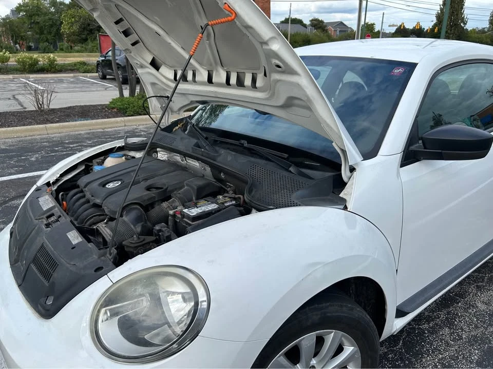 2013 Volkswagen A5 Beetle - Image 8 of 14