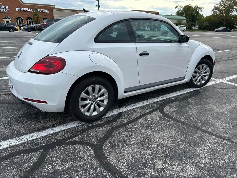 2013 Volkswagen A5 Beetle - Image 4 of 14