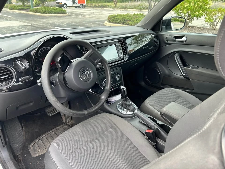 2013 Volkswagen A5 Beetle - Image 10 of 14