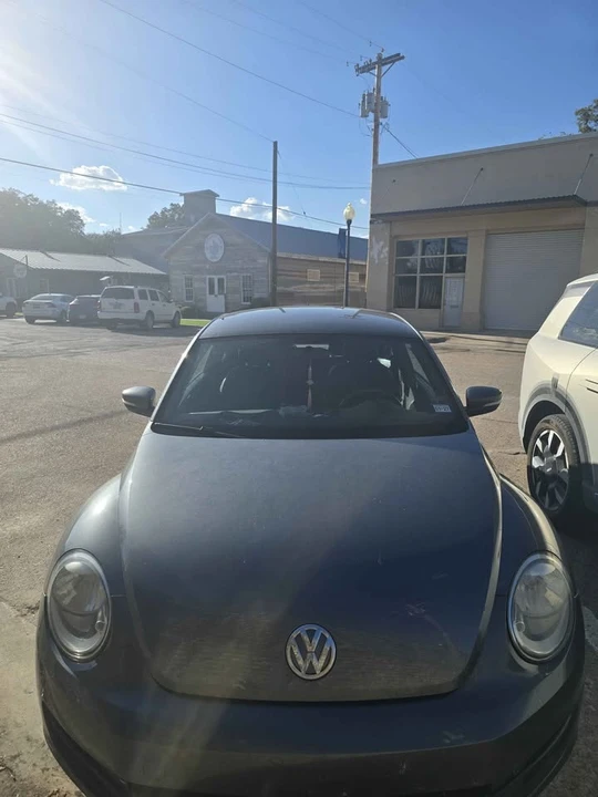 2013 Volkswagen A5 Beetle - Image 2 of 5