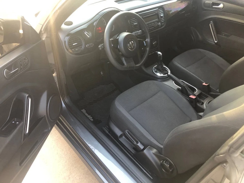 2013 Volkswagen A5 Beetle - Image 10 of 16