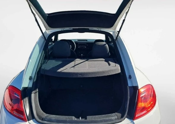 2013 Volkswagen A5 Beetle - Image 12 of 12