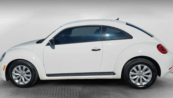 2013 Volkswagen A5 Beetle - Image 2 of 12