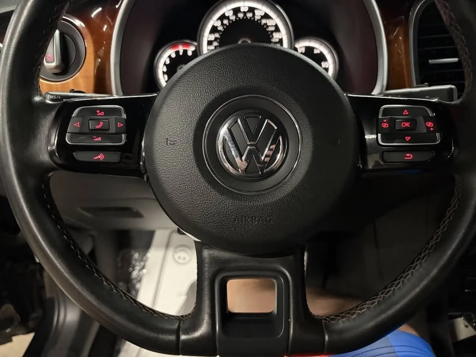 2013 Volkswagen A5 Beetle - Image 14 of 20