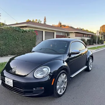 2013 Volkswagen Beetle 2.5L Fender Edition