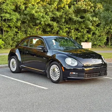 2013 Volkswagen Beetle 2.5L Fender Edition