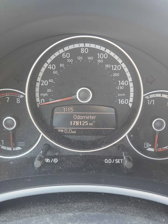 2013 Volkswagen A5 Beetle - Image 11 of 12