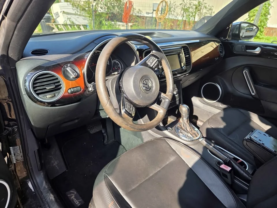 2013 Volkswagen A5 Beetle - Image 7 of 12