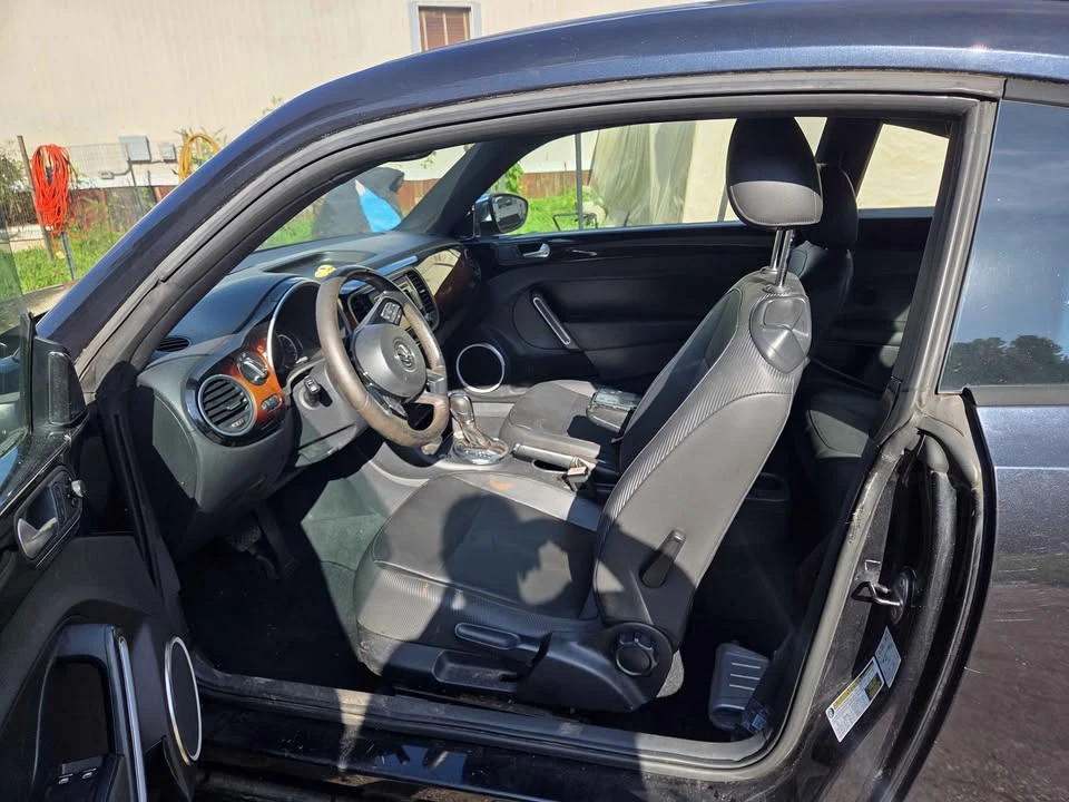 2013 Volkswagen A5 Beetle - Image 6 of 12