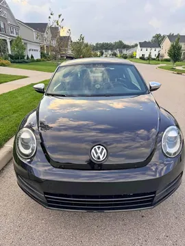 2013 Volkswagen Beetle 2.5L Fender Edition Hatchback 2D