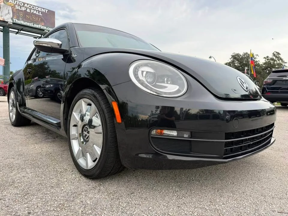 2013 Volkswagen A5 Beetle - Image 2 of 13