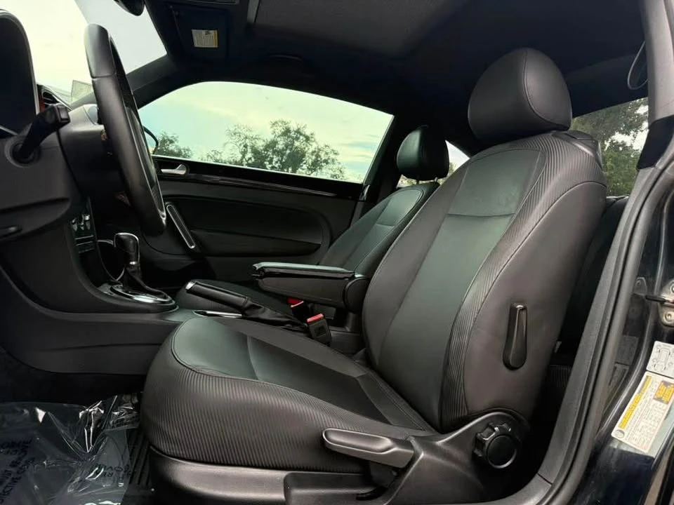 2013 Volkswagen A5 Beetle - Image 11 of 13