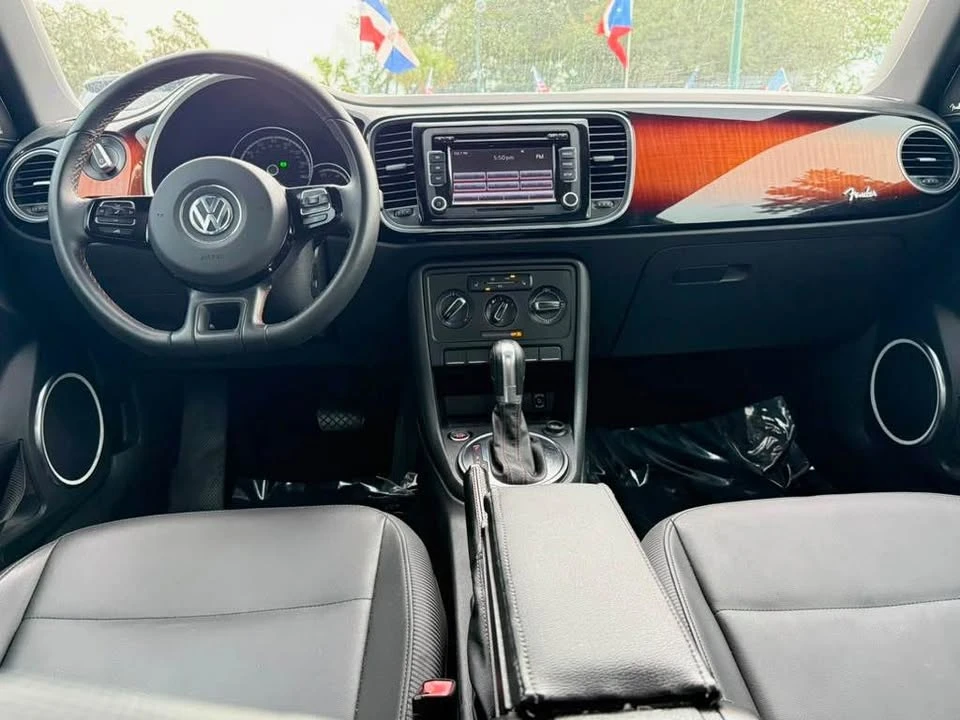 2013 Volkswagen A5 Beetle - Image 9 of 13