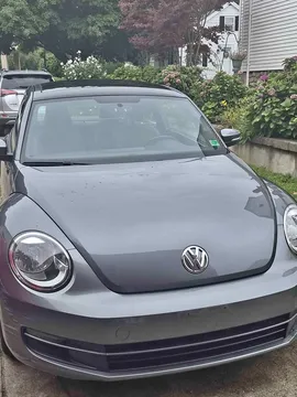 2013 Volkswagen Beetle 2.5L Fender Edition Hatchback 2D