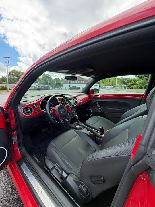 2013 Volkswagen A5 Beetle - Image 10 of 12