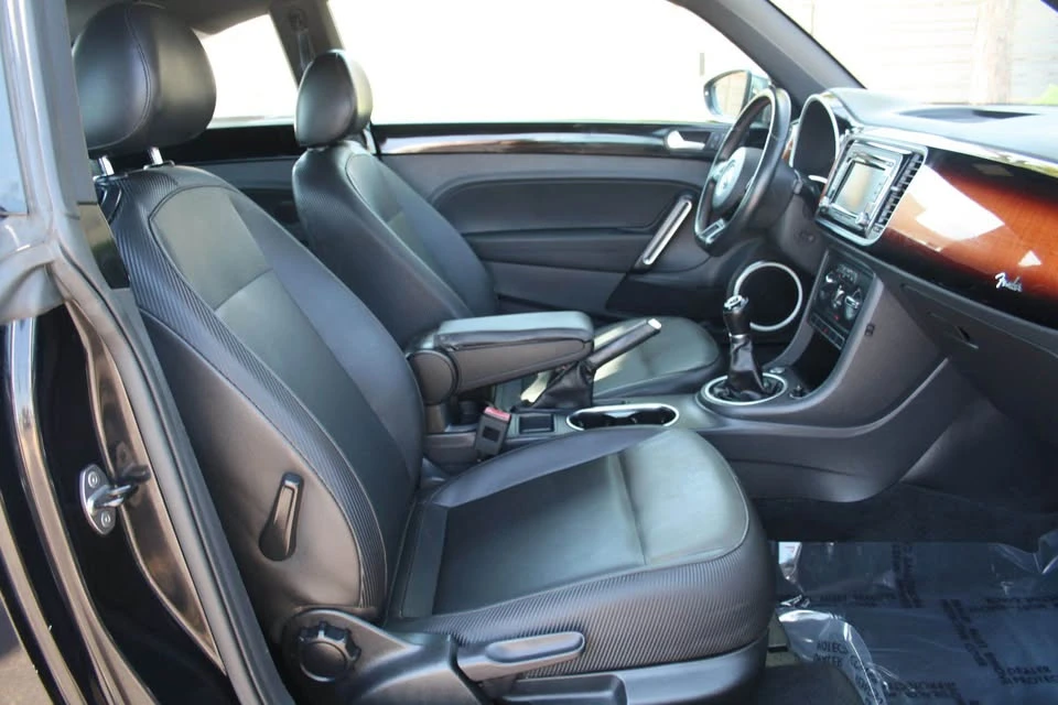 2013 Volkswagen A5 Beetle - Image 9 of 18