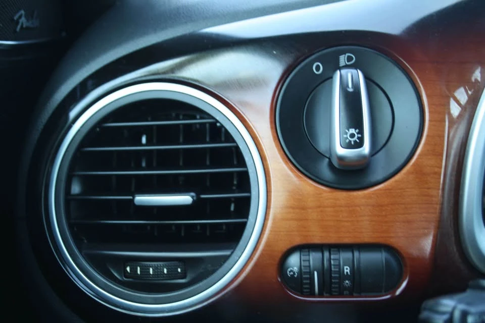 2013 Volkswagen A5 Beetle - Image 13 of 18