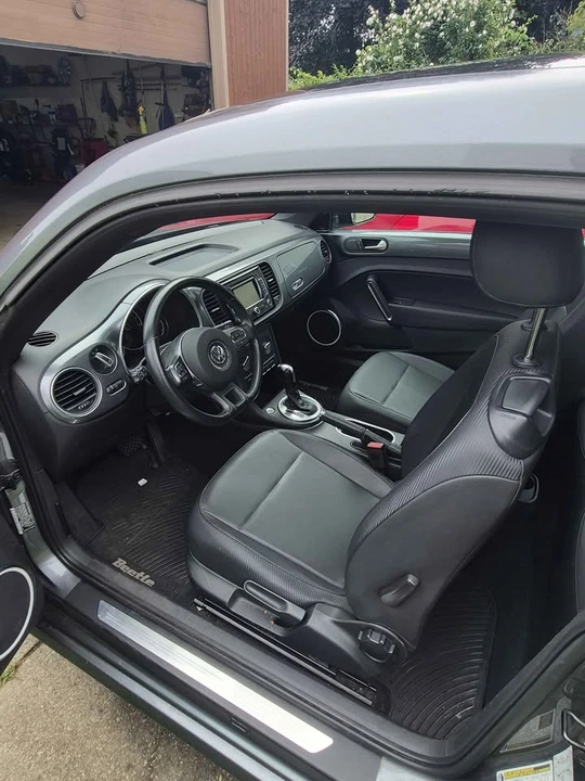 2013 Volkswagen A5 Beetle - Image 7 of 12