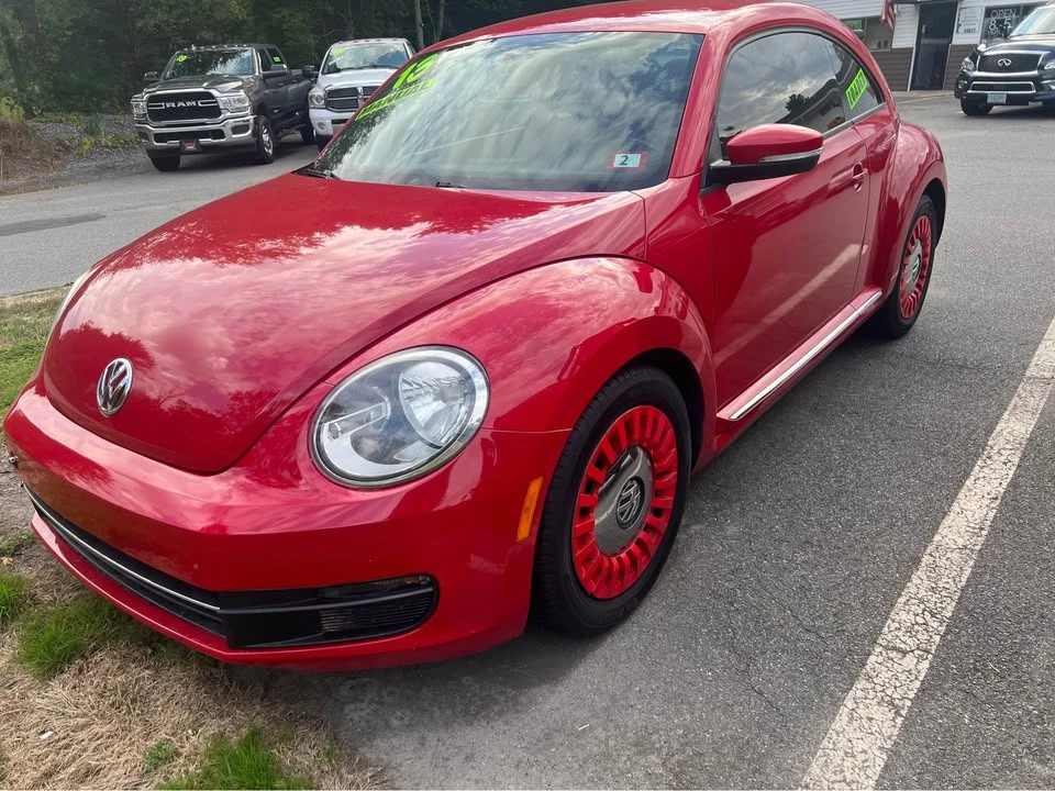 2013 Volkswagen A5 Beetle - Image 2 of 8