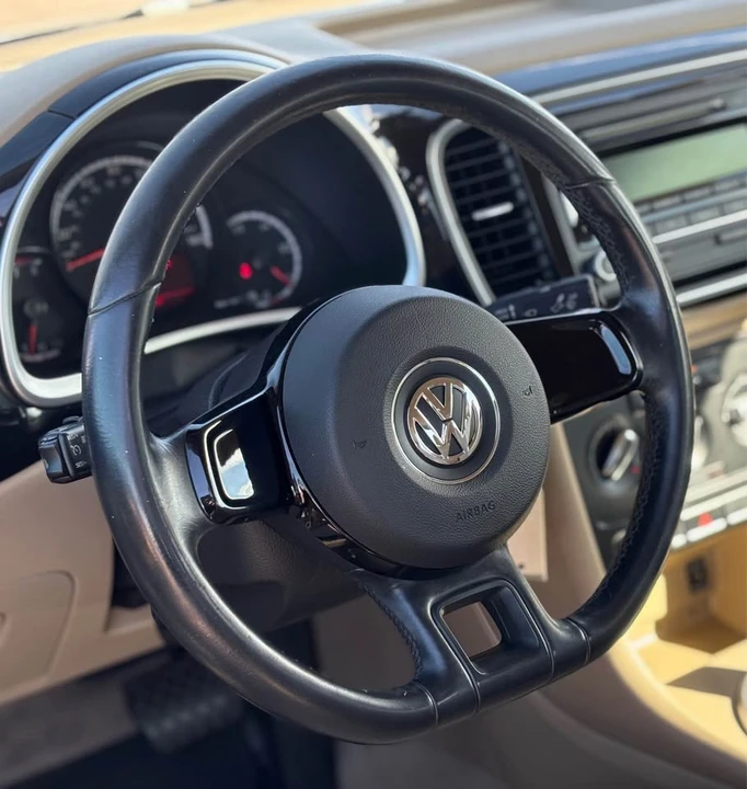 2013 Volkswagen A5 Beetle - Image 5 of 10