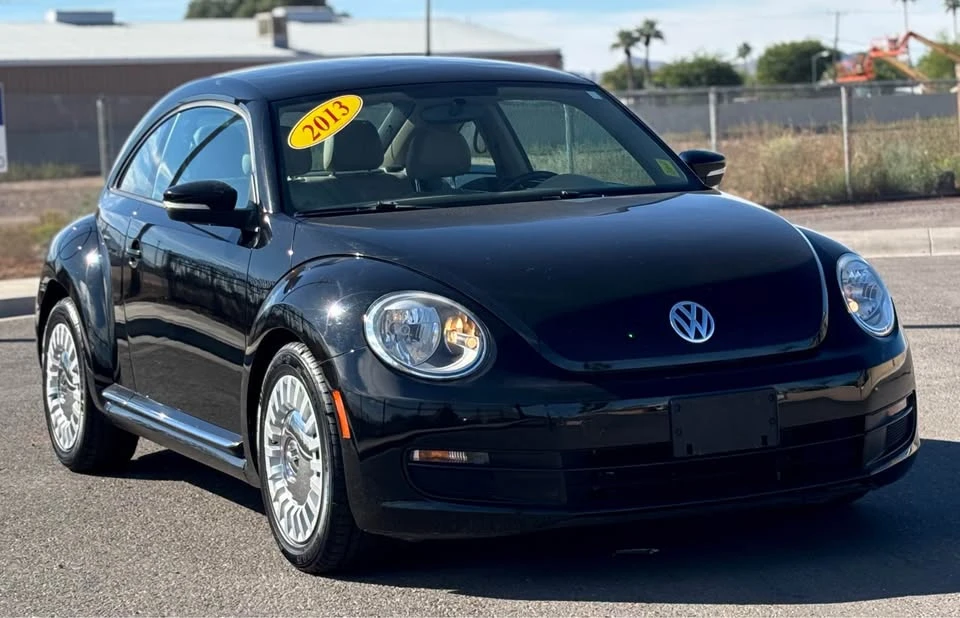 2013 Volkswagen A5 Beetle - Image 2 of 10
