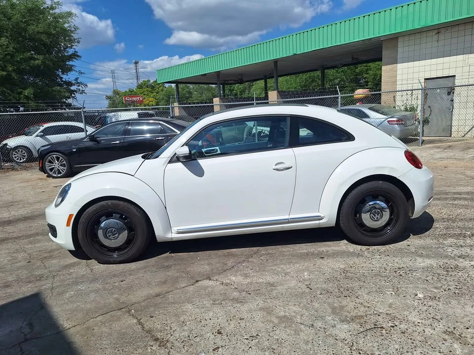 2013 Volkswagen A5 Beetle - Image 7 of 20