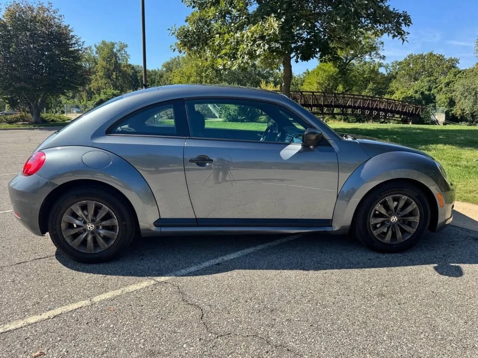 2013 Volkswagen A5 Beetle - Image 5 of 19