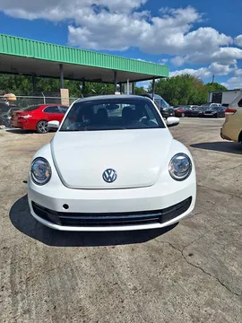 2013 Volkswagen Beetle 2.5L Hatchback 2D