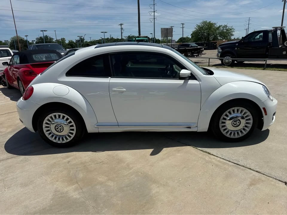 2013 Volkswagen A5 Beetle - Image 14 of 17