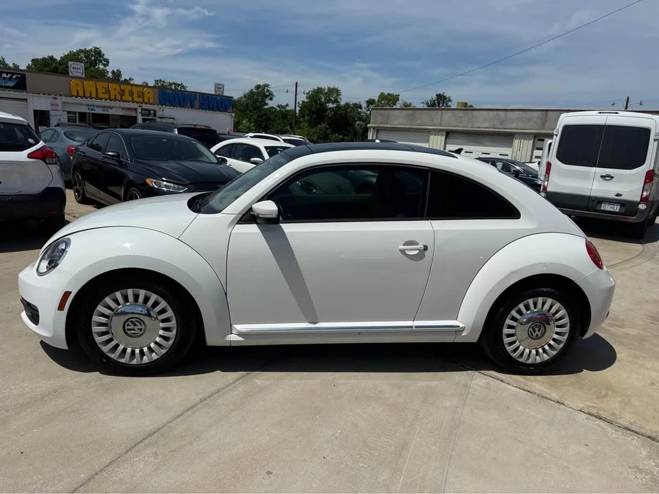 2013 Volkswagen A5 Beetle - Image 13 of 17