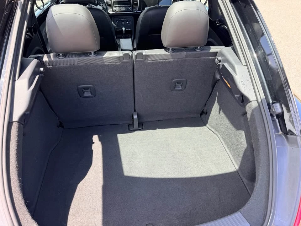 2013 Volkswagen A5 Beetle - Image 10 of 17