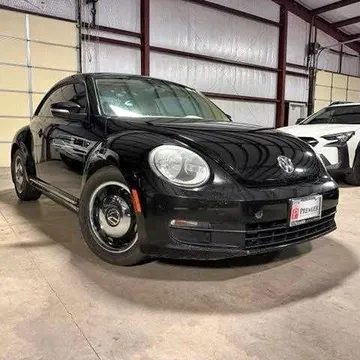 2013 Volkswagen Beetle 2.5L Hatchback 2D