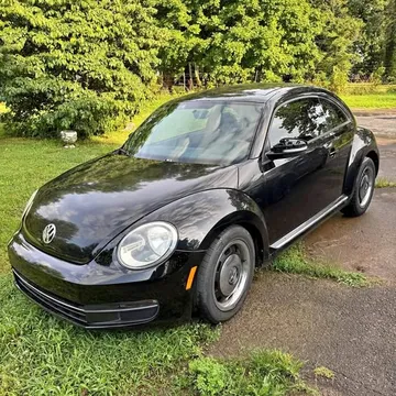 2013 Volkswagen Beetle 2.5L Hatchback 2D
