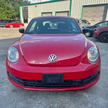 2013 Volkswagen Beetle 2.5L Hatchback 2D